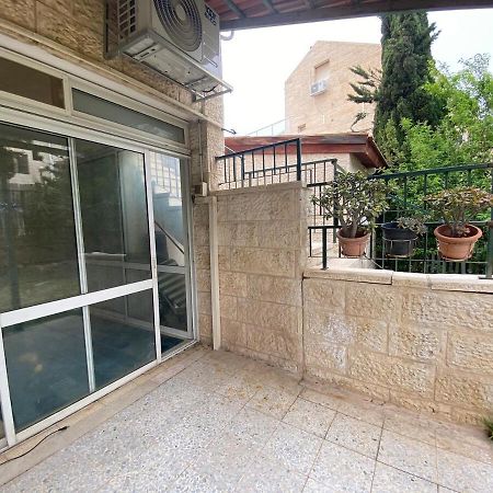 Ma'ale Adumim דירת גן מרווחת במיקום מעולה עם נטפליקס חינמי 아파트 외부 사진