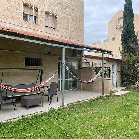 Ma'ale Adumim דירת גן מרווחת במיקום מעולה עם נטפליקס חינמי 아파트 외부 사진