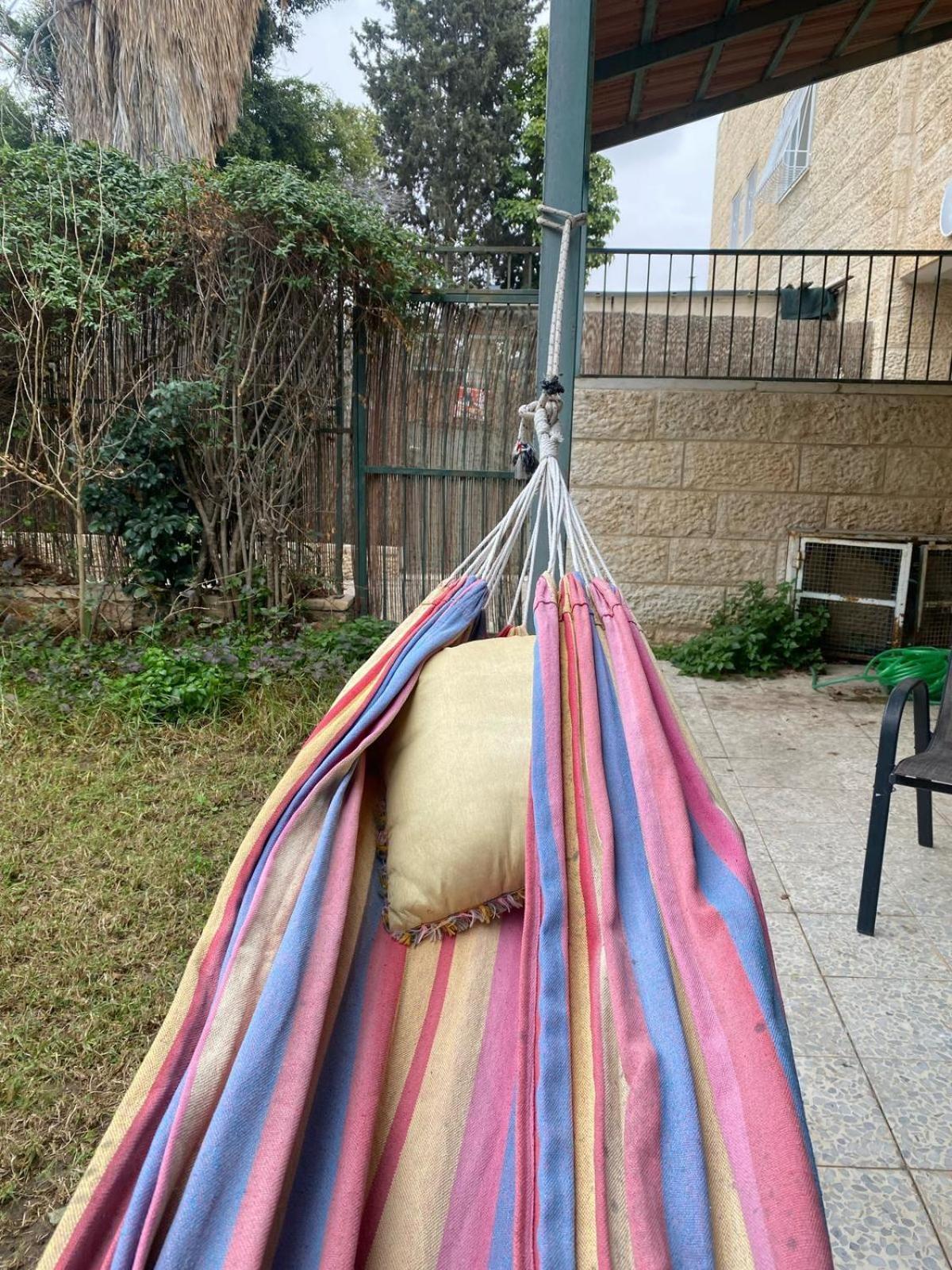 Ma'ale Adumim דירת גן מרווחת במיקום מעולה עם נטפליקס חינמי 아파트 외부 사진